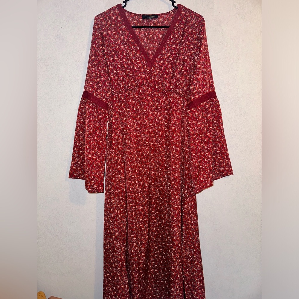 Long Sleeve Maxi Suzanne Betro Dress